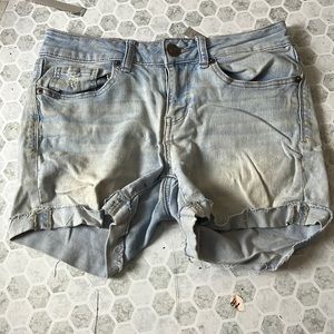 SO Sz 5 MIDI Handpainted High Rise Light Wash Denim Jean Shorts